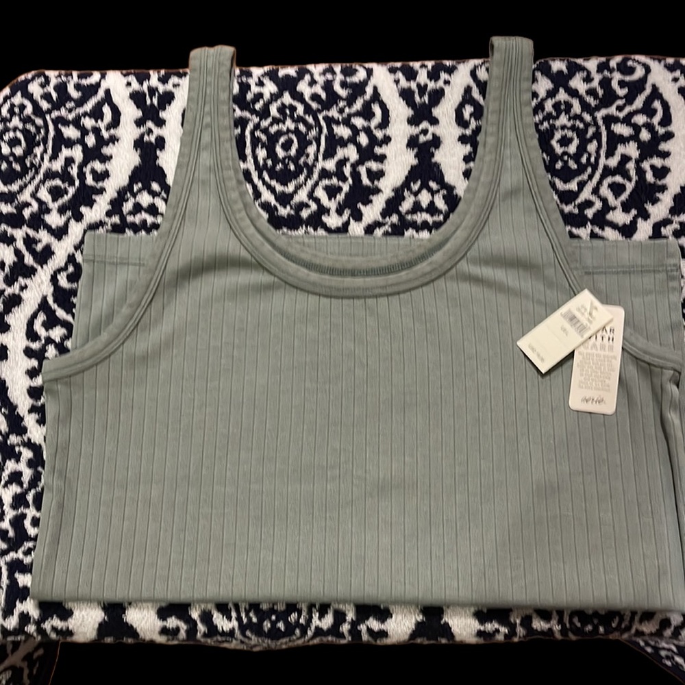 NWT AERIE TANK TOP